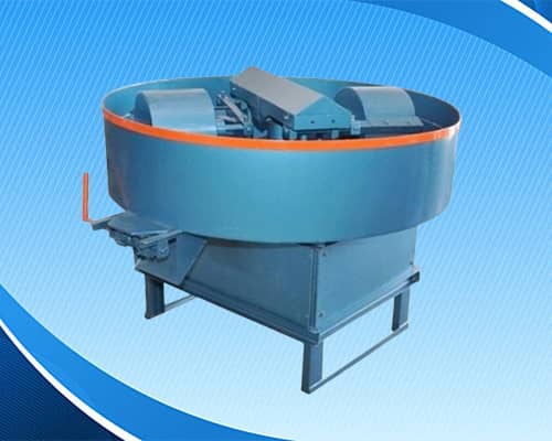 Pan Mixer with Roller